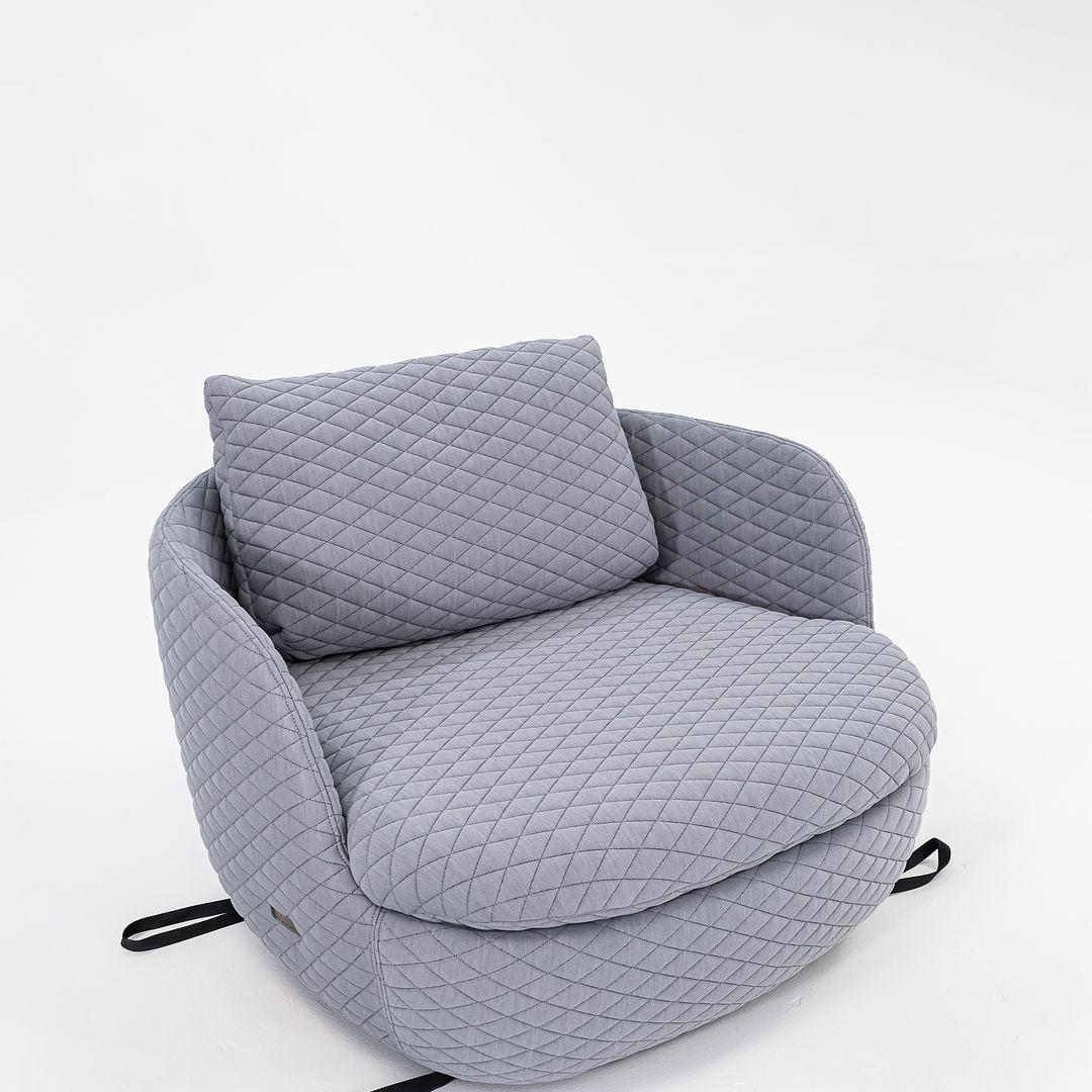 2022 Moooi Works + Bart Schilder für Moooi Bart Loungesessel aus grauem Stoff im Angebot 3