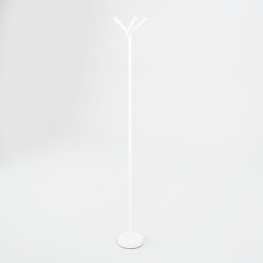 This is a Bincan Appendiabiti Coat Rack made with white powder coated metal. This coat rack was designed by Naoto Fukasawa and produced by Danese Milano in Italy. It dates to circa 2022 and is guaranteed as authentic. Condition is very good to