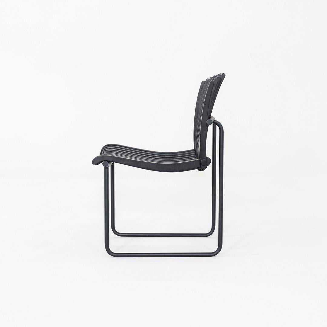 2022 Richard Schultz para CondeHouse Silla de listones de madera ebonizada y aluminio Japonés en venta