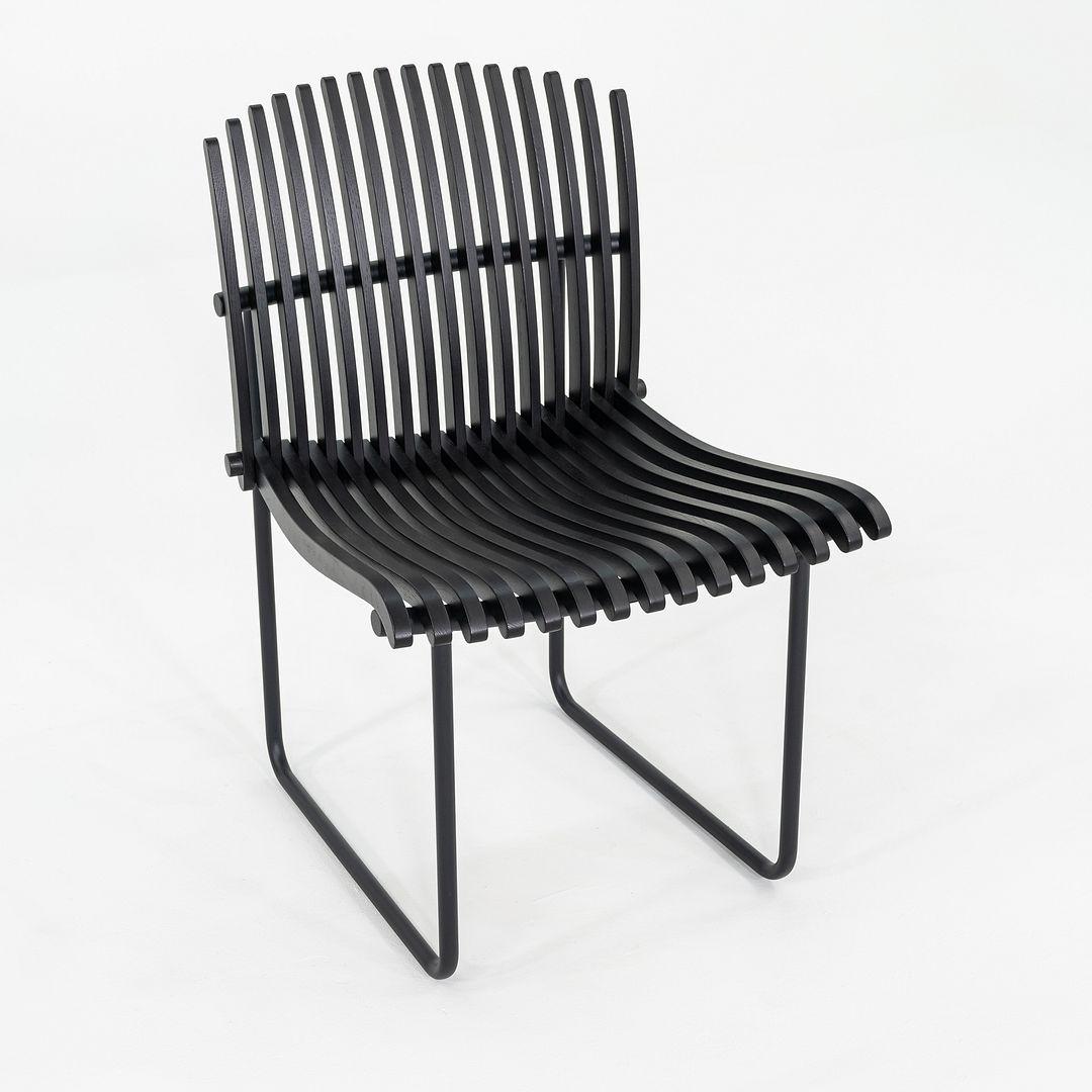 2022 Richard Schultz para CondeHouse Silla de listones de madera ebonizada y aluminio en venta 1