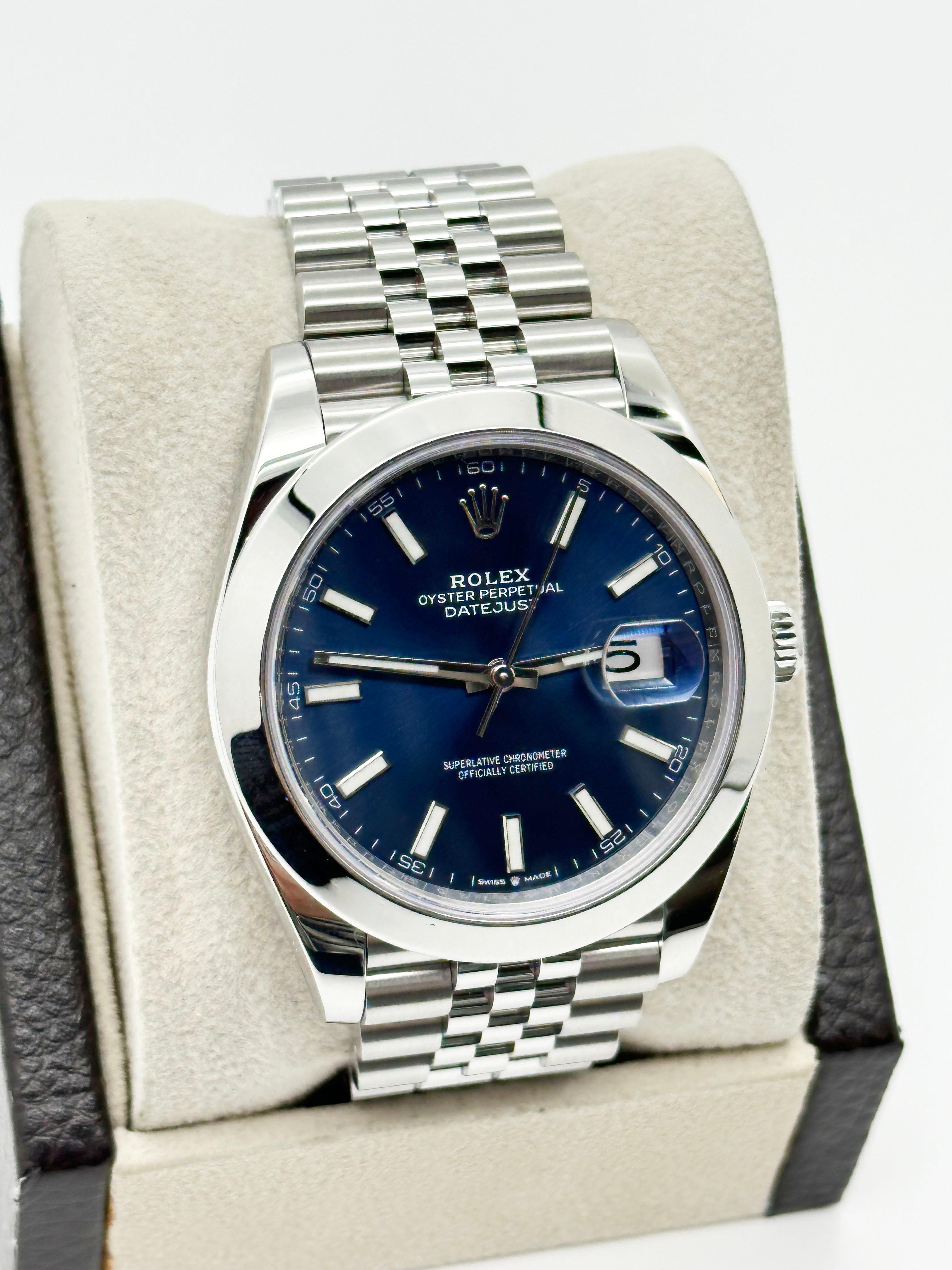 Style Number: 126300



Serial: N4U40***



Year: 2022

 

Model: Datejust 41

 

Case Material: Stainless Steel

 

Band: Stainless Steel

 

Bezel: Stainless Steel

 

Dial: Blue

 

Face: Sapphire Crystal

 

Case Size: 41mm

 

Includes: