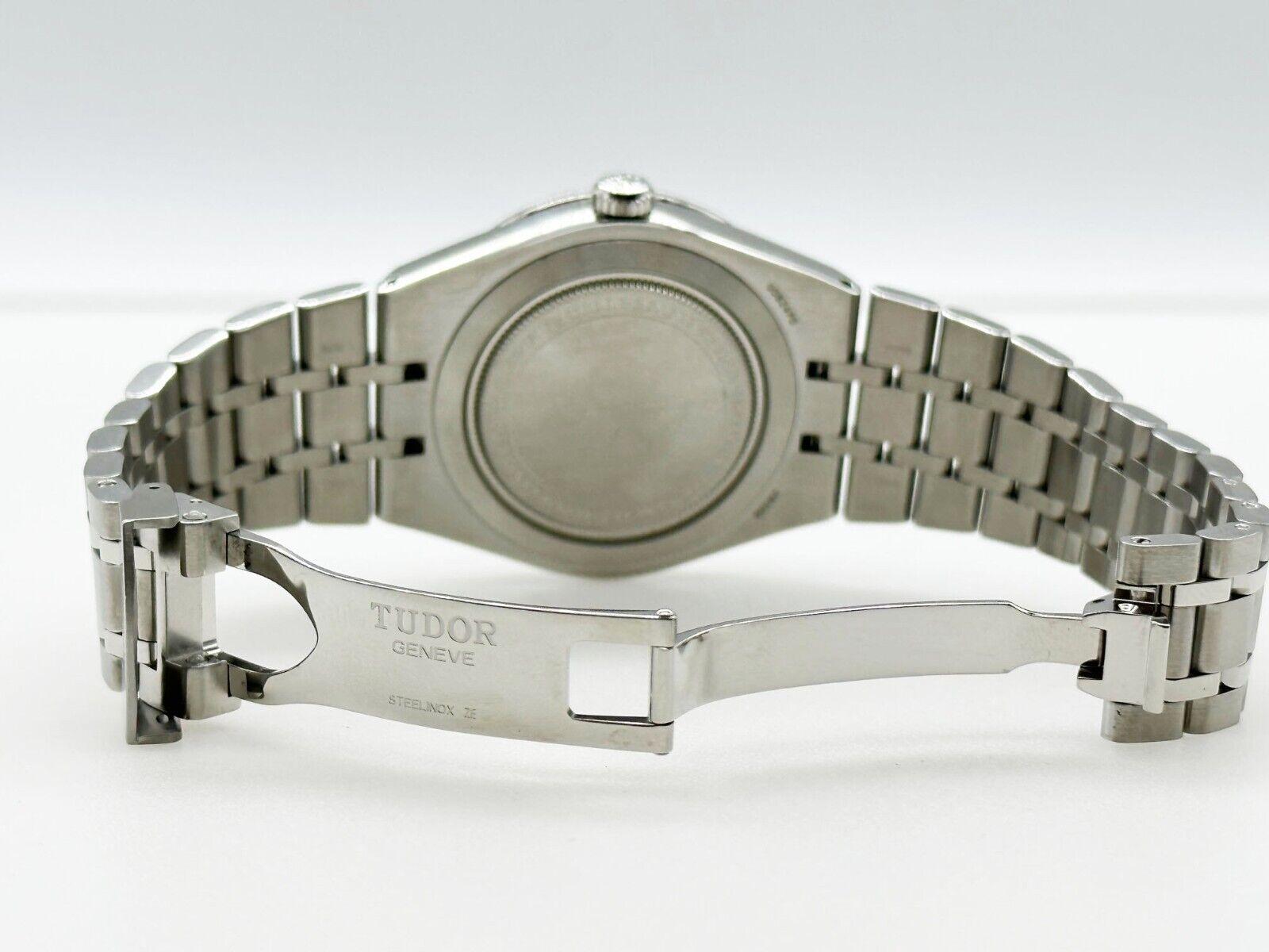 2022 Tudor 28500 Royal Automatic Blue Dial Stainless Steel Box Paper In Excellent Condition In San Diego, CA