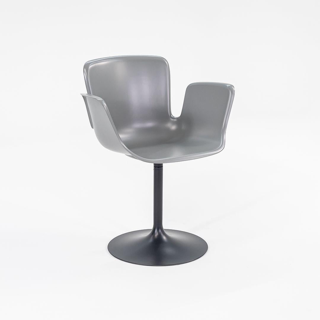 Moderno 2022 Werner Aisslinger per Cappellini Sedia a Braccioli in Plastica Juli in Grigio con Base in vendita