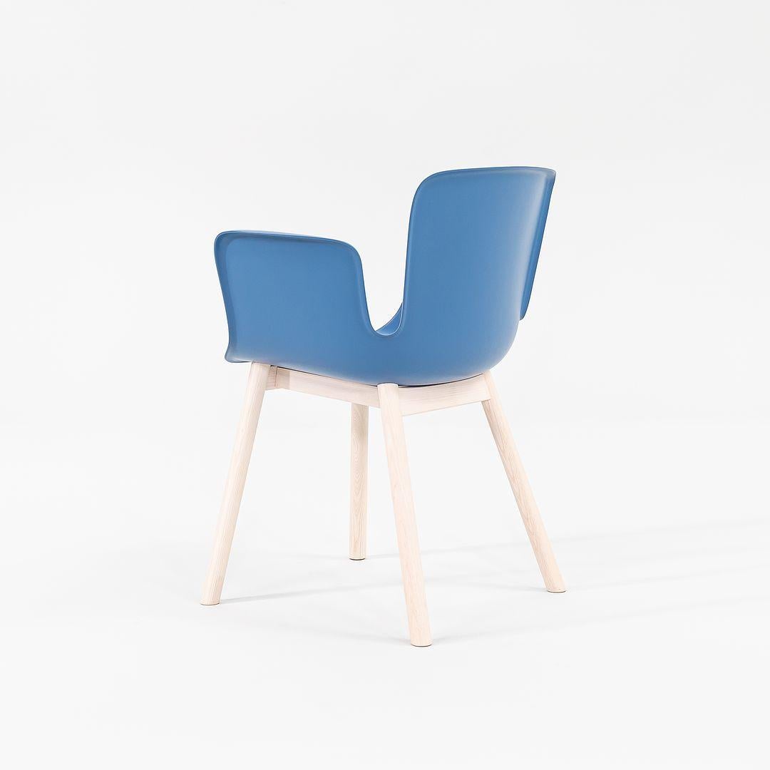 2022 Werner Aisslinger for Cappellini Juli Plastic Chair in Blue with Wood Legs In Excellent Condition For Sale In Philadelphia, PA