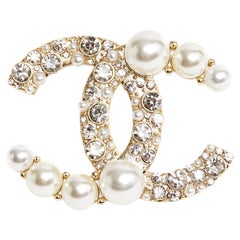 2022C Chanel Fancy diamonds and Pearls Brooch