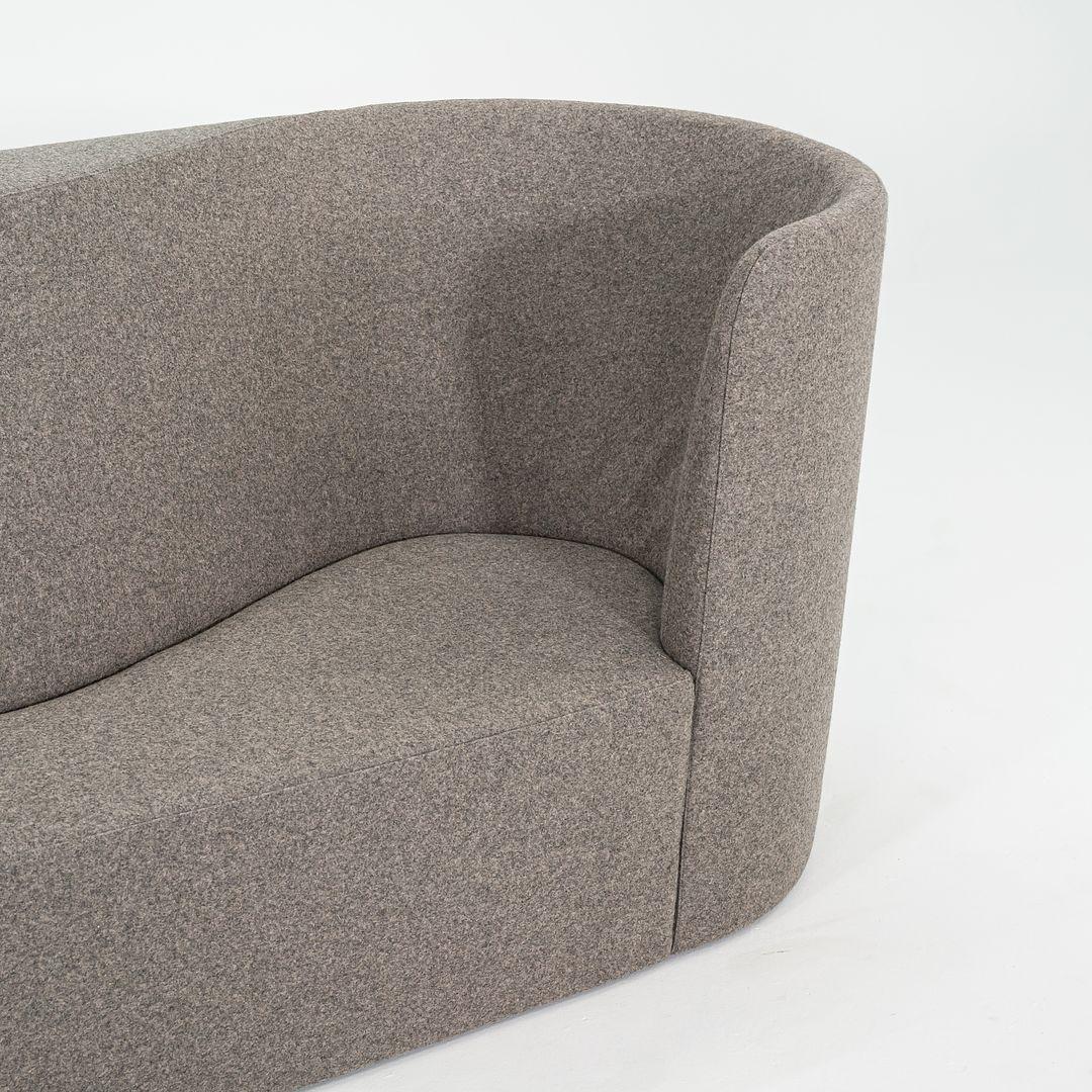 2023 Alfredo Haberli per Moroso Taba Divina MD 343 Divano imbottito grigio Fabrice in vendita 5
