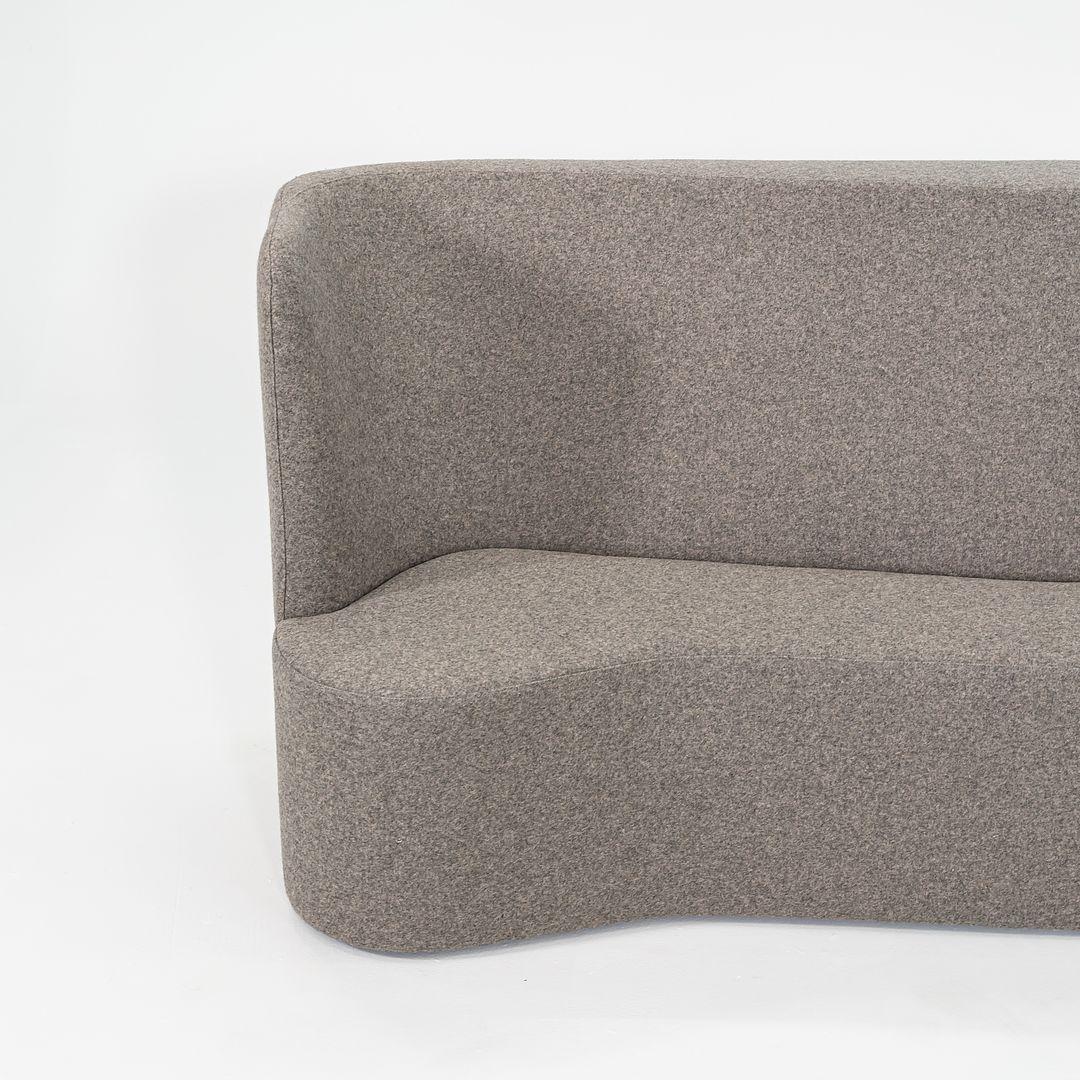 2023 Alfredo Haberli per Moroso Taba Divina MD 343 Divano imbottito grigio Fabrice in vendita 2