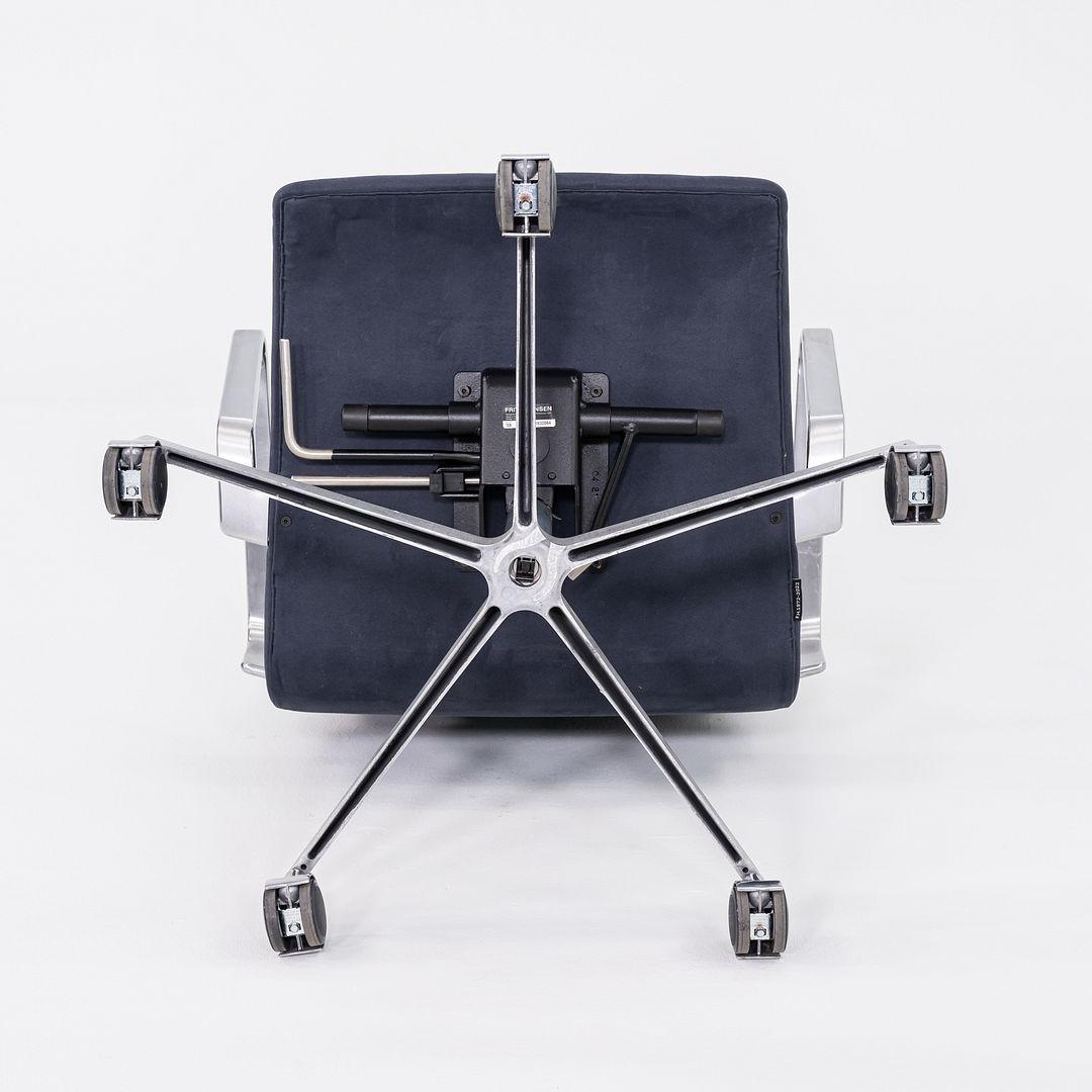 2023 Arne Jacobsen für Fritz Hansen Niedrige Oxford-Schreibtischstühle aus Wildleder 11 verfügbar im Angebot 2