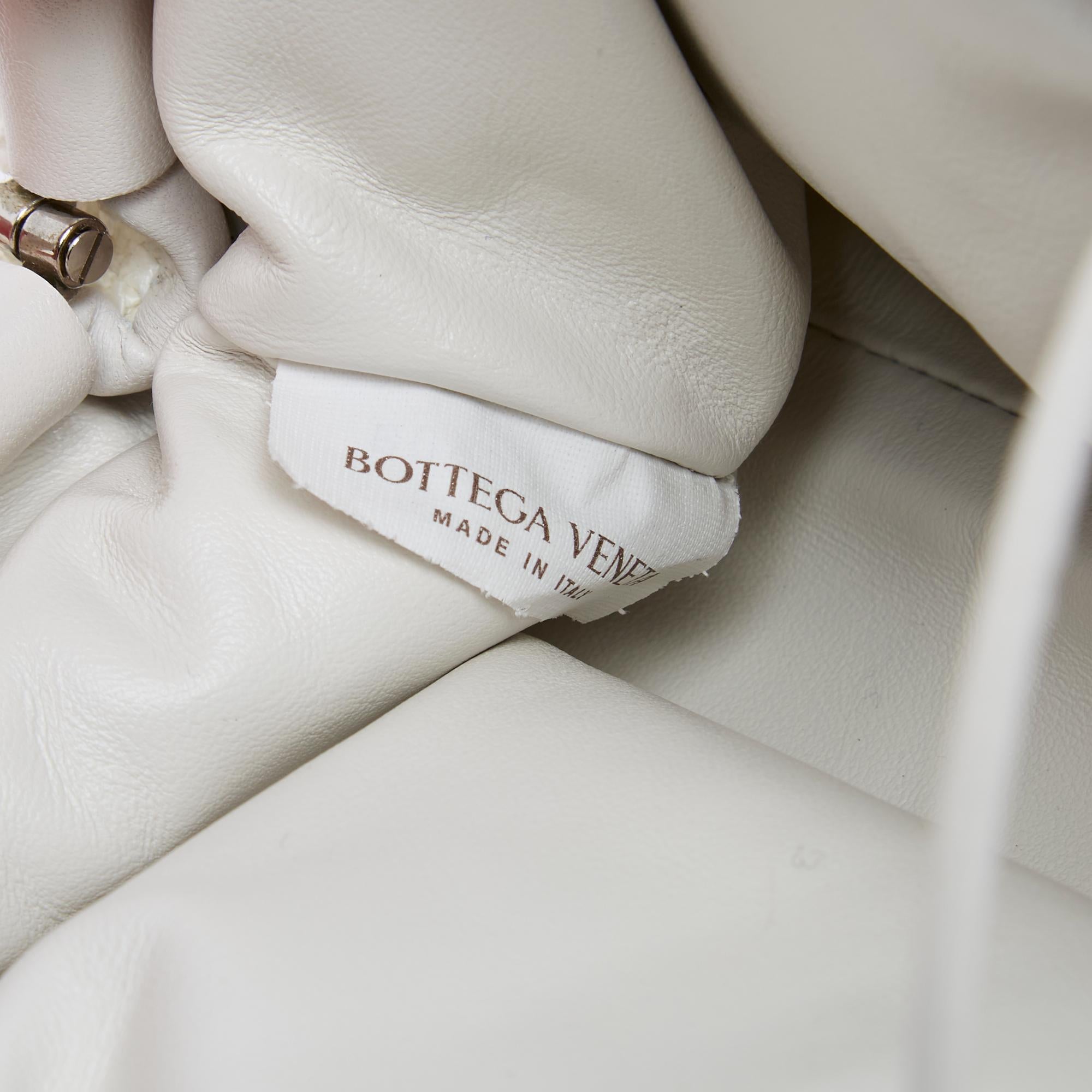 2023 Bottega Veneta Shoulder Bag Mini Pouch Ecru Leather Raffia For Sale 3