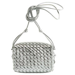 2023 BV Sac Silber Intrecciato Ltd Ed Loop Mini-Schultertasche