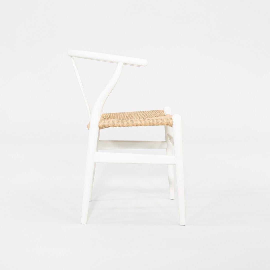 Moderno 2023 Carl Hansen CH24 Wishbone Chair Faggio Bianco Naturale con Corde di Carta Naturale