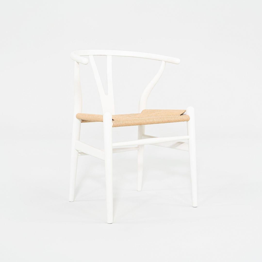 2023 Carl Hansen CH24 Wishbone Chair Faggio Bianco Naturale con Corde di Carta Naturale 2