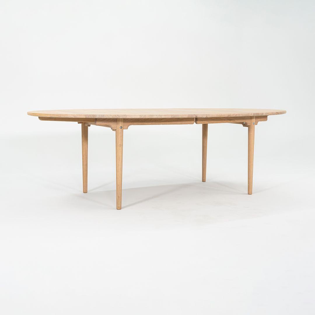 2023 Carl Hansen CH339 Esstisch von Hans Wegner in Eiche Weißöl 115 x 240 cm im Angebot 4