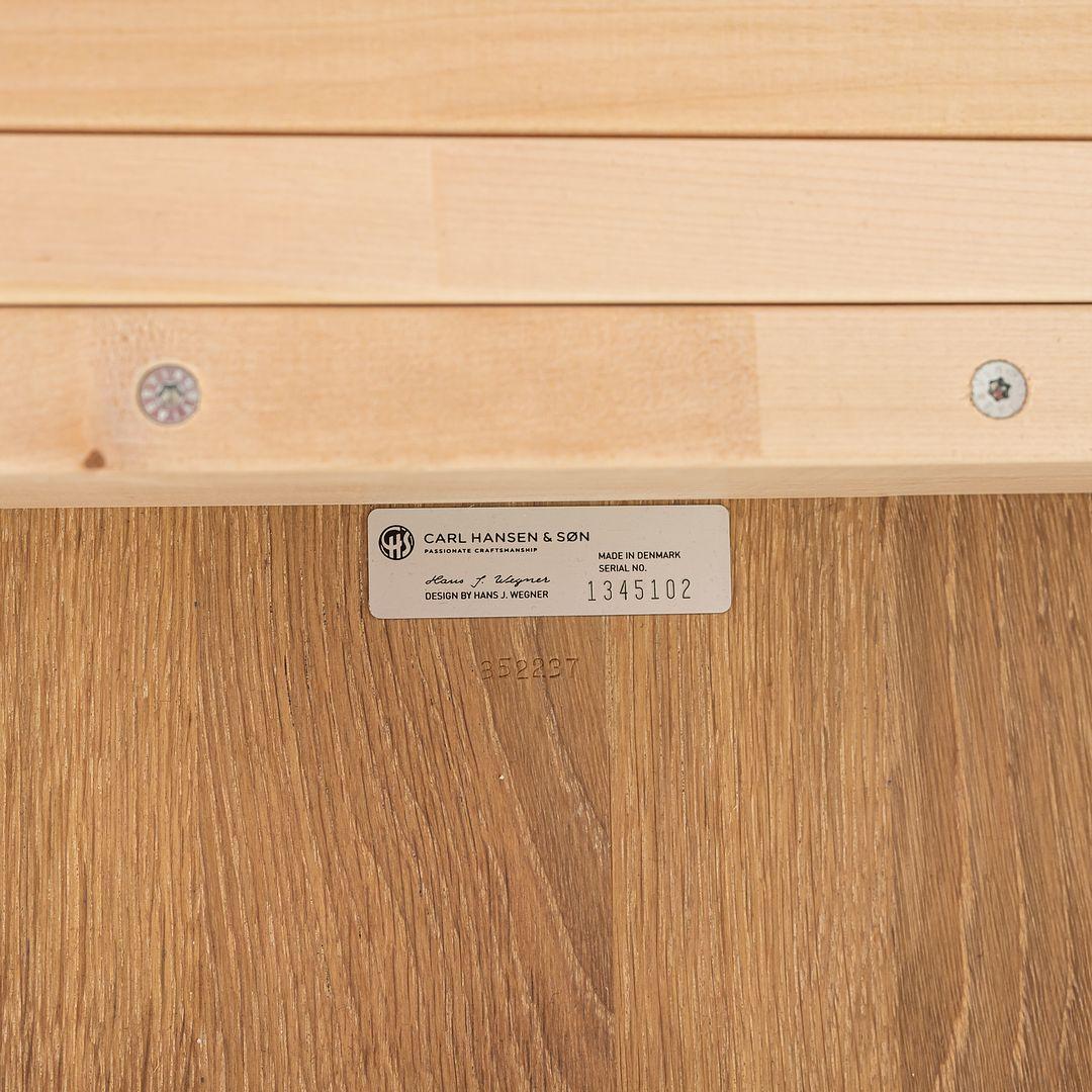 2023 Carl Hansen CH339 Esstisch von Hans Wegner in Eiche Weißöl 115 x 240 cm im Zustand „Hervorragend“ im Angebot in Philadelphia, PA