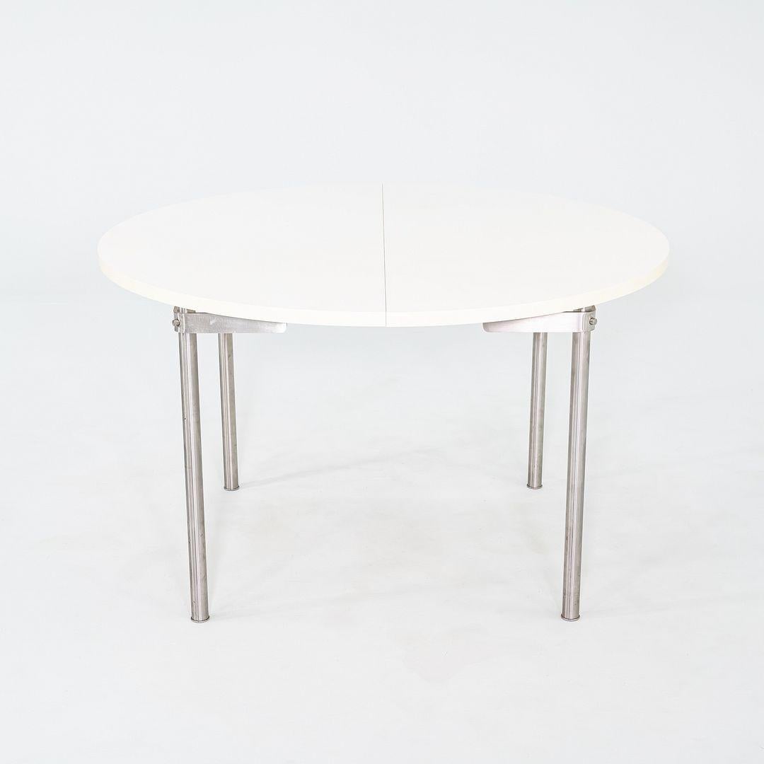 Moderne Table de salle à manger CH388 en stratifié blanc Carl Hansen 2023 en vente