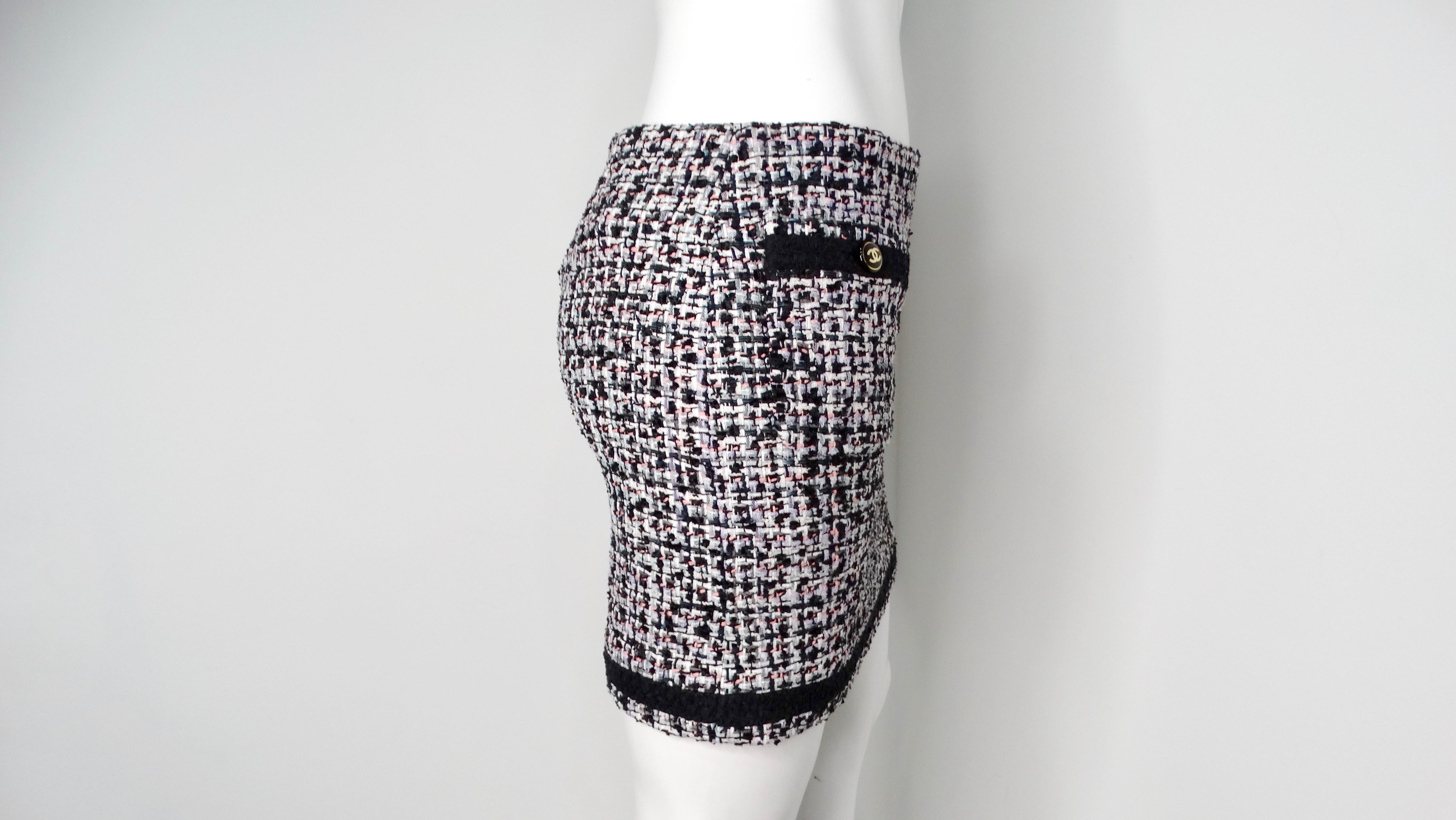 2023 Chanel Black, White & Pink Tweed Mini Skirt 1