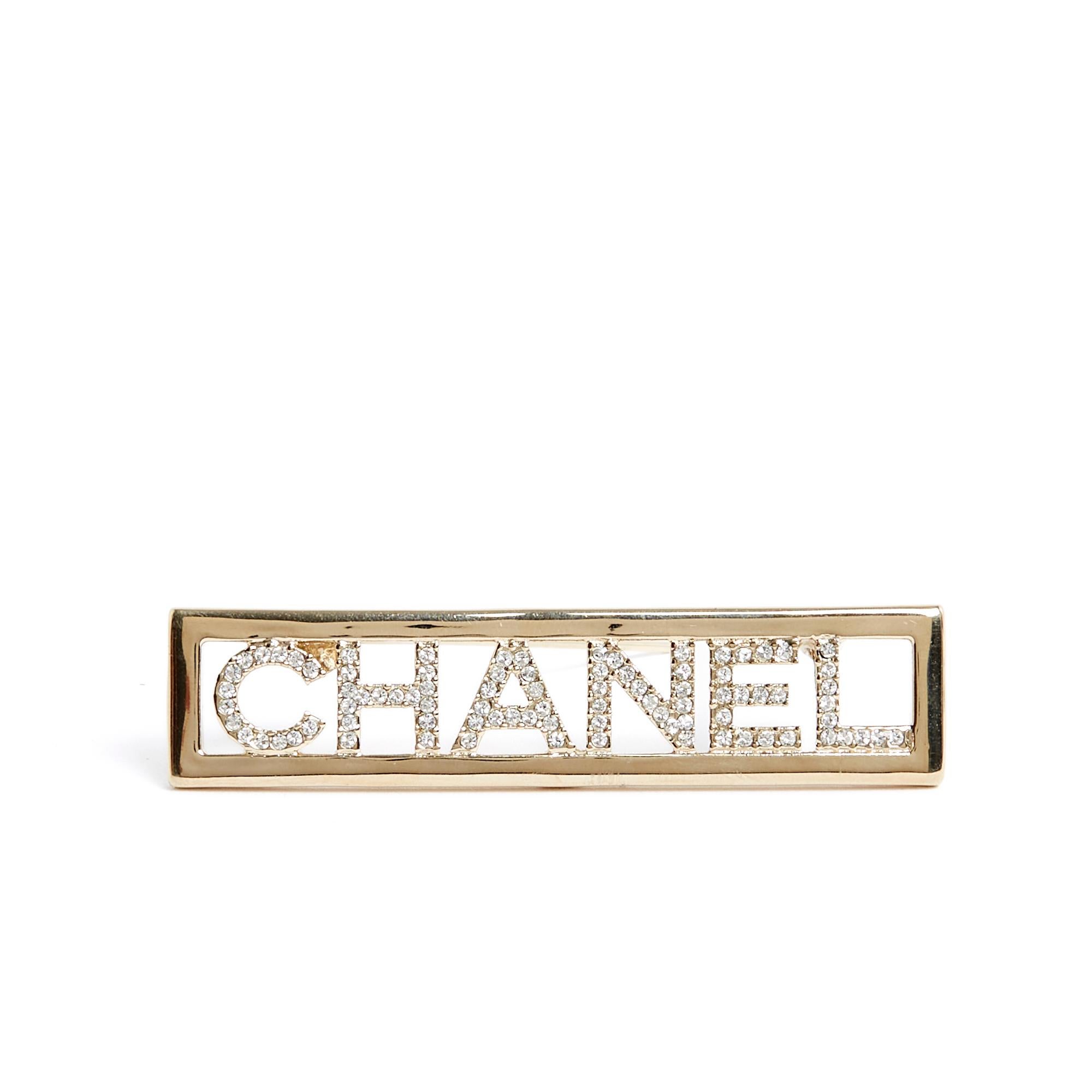 2023 Chanel Golden fancy diamonds signet For Sale