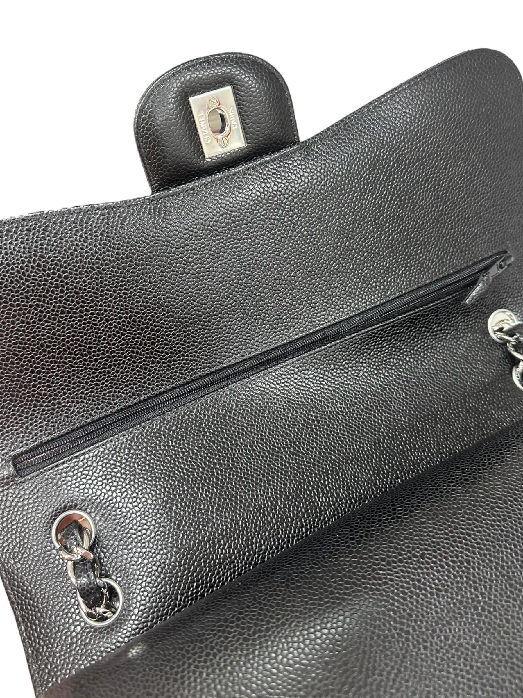2023 Chanel Timeless Jumbo Pelle Caviar Nera Borsa Tote For Sale 8
