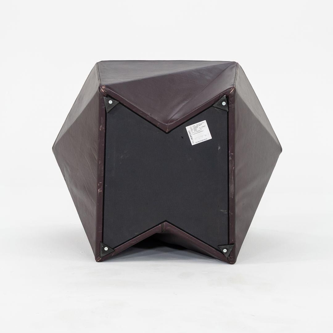 2023 Daniel Libeskind für Moroso Gemma Lounge Sessel Aubergine Leder B0217 (Moderne) im Angebot