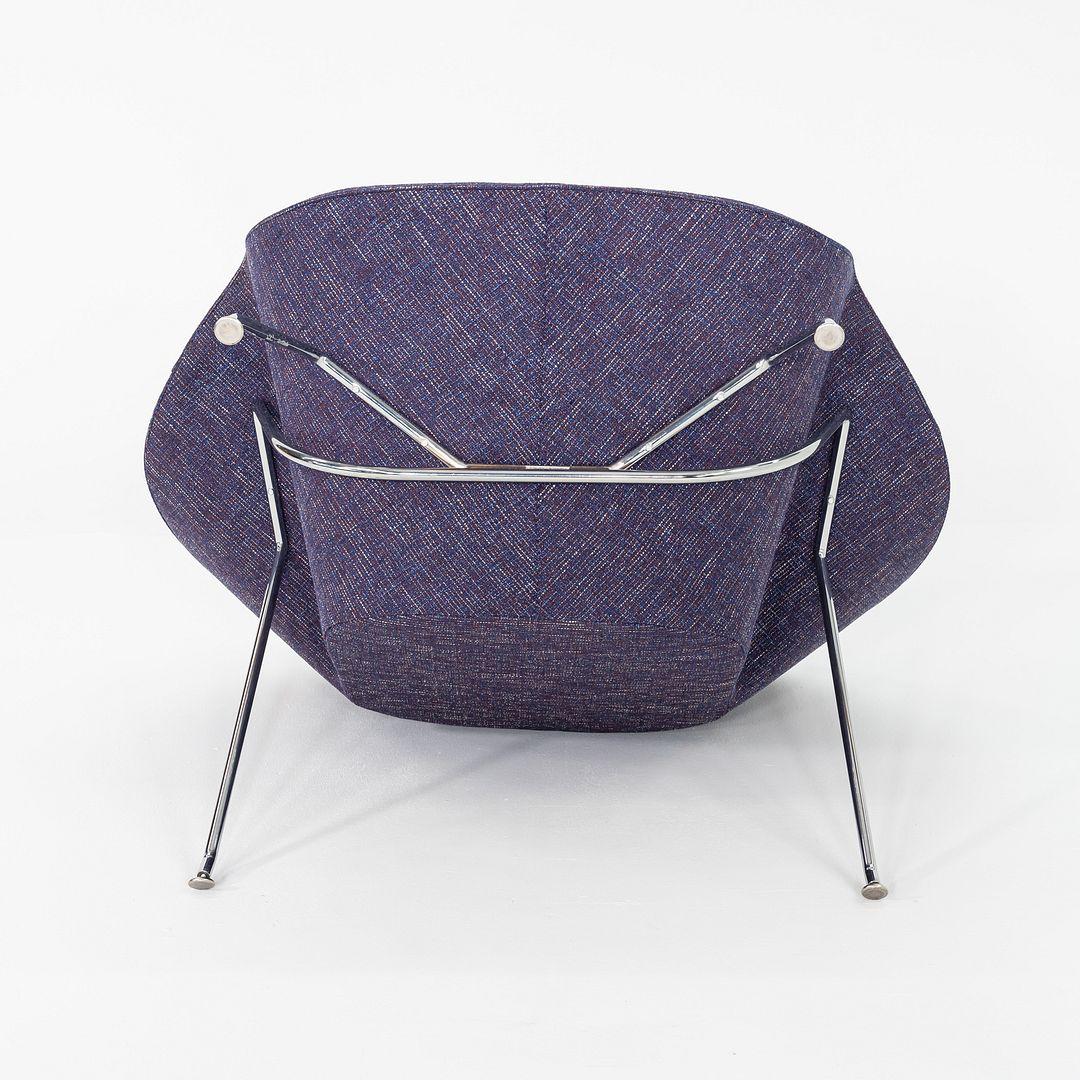Eero Saarinen für Knoll Womb, Loungesessel in lila Stoff, 2023 im Angebot 4
