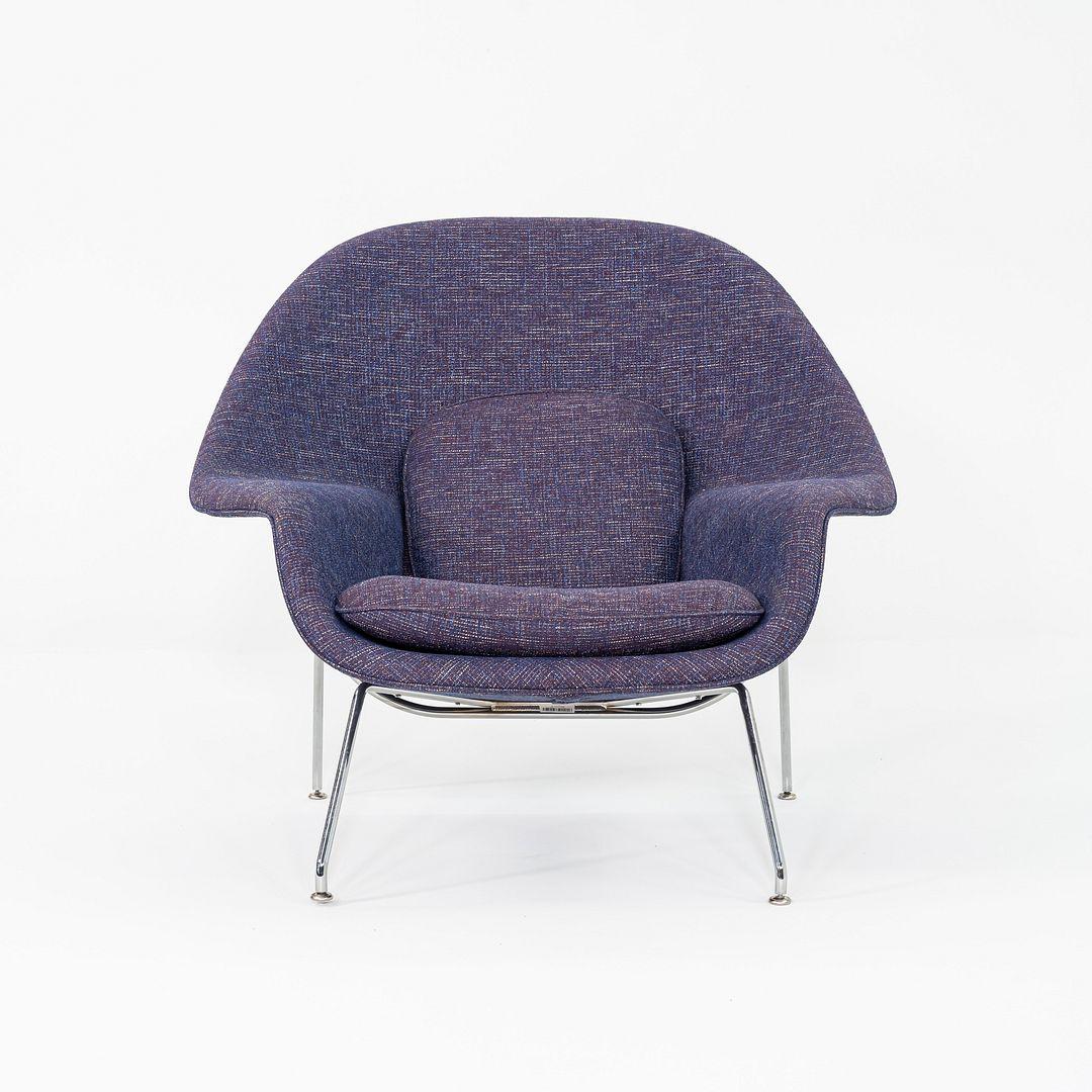 Eero Saarinen für Knoll Womb, Loungesessel in lila Stoff, 2023 im Angebot 5
