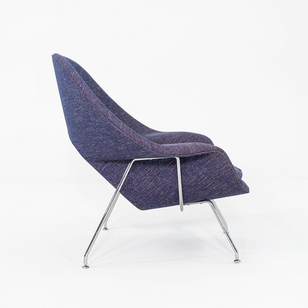 Eero Saarinen für Knoll Womb, Loungesessel in lila Stoff, 2023 im Zustand „Gut“ im Angebot in Philadelphia, PA