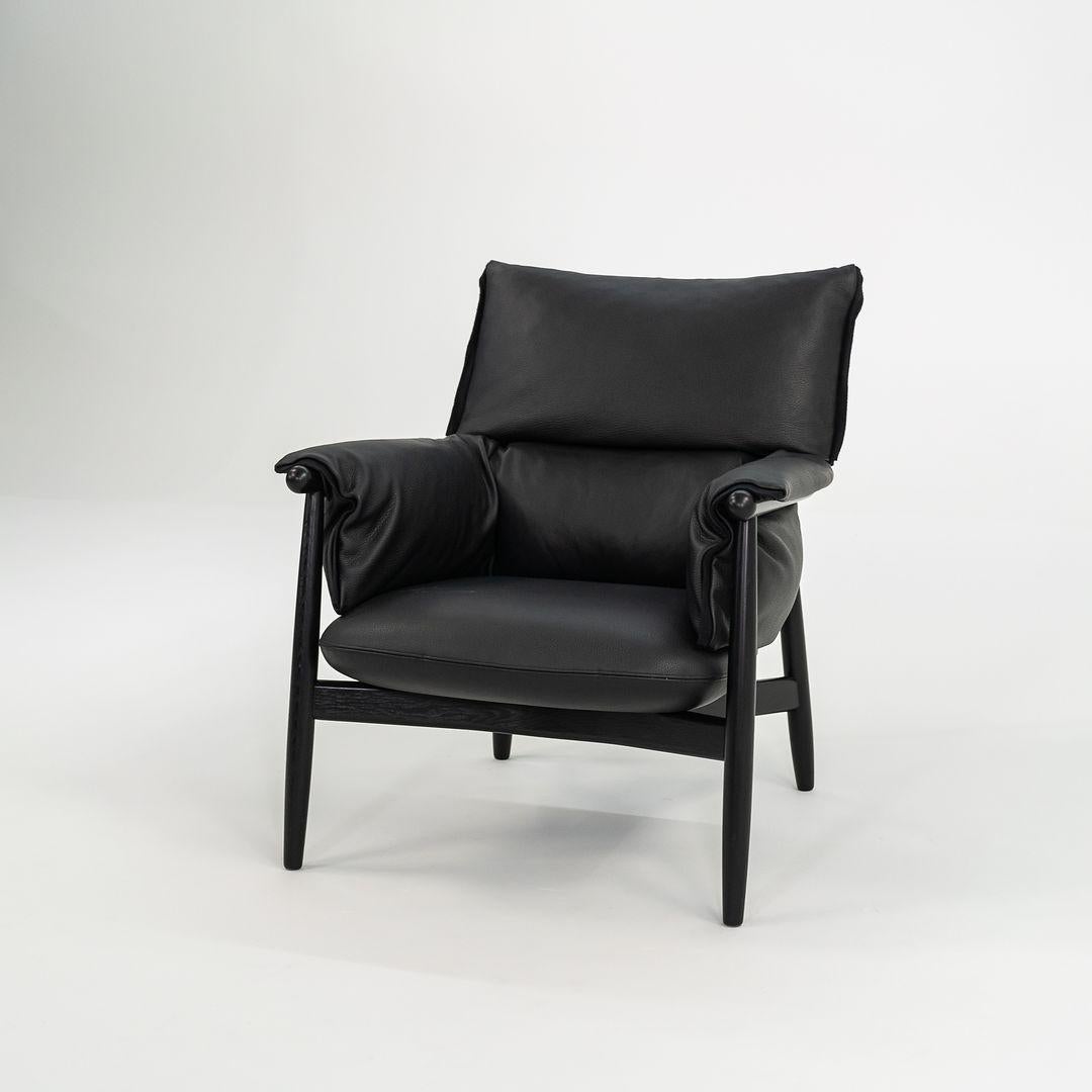 2023 EOOS für Carl Hansen E015 Embrace Loungesessel aus Leder mit Eiche (Dänisch) im Angebot