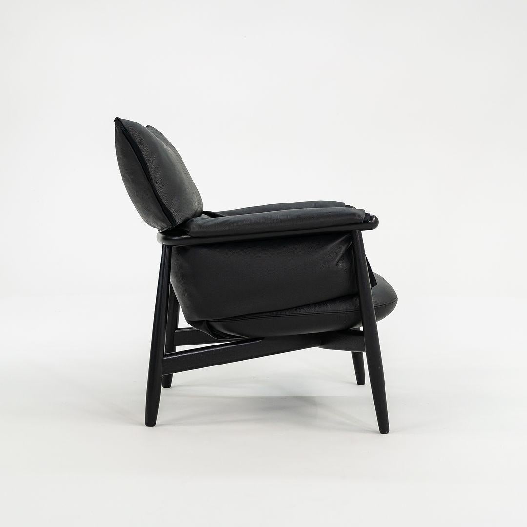 2023 EOOS für Carl Hansen E015 Embrace Loungesessel aus Leder mit Eiche (21. Jahrhundert und zeitgenössisch) im Angebot