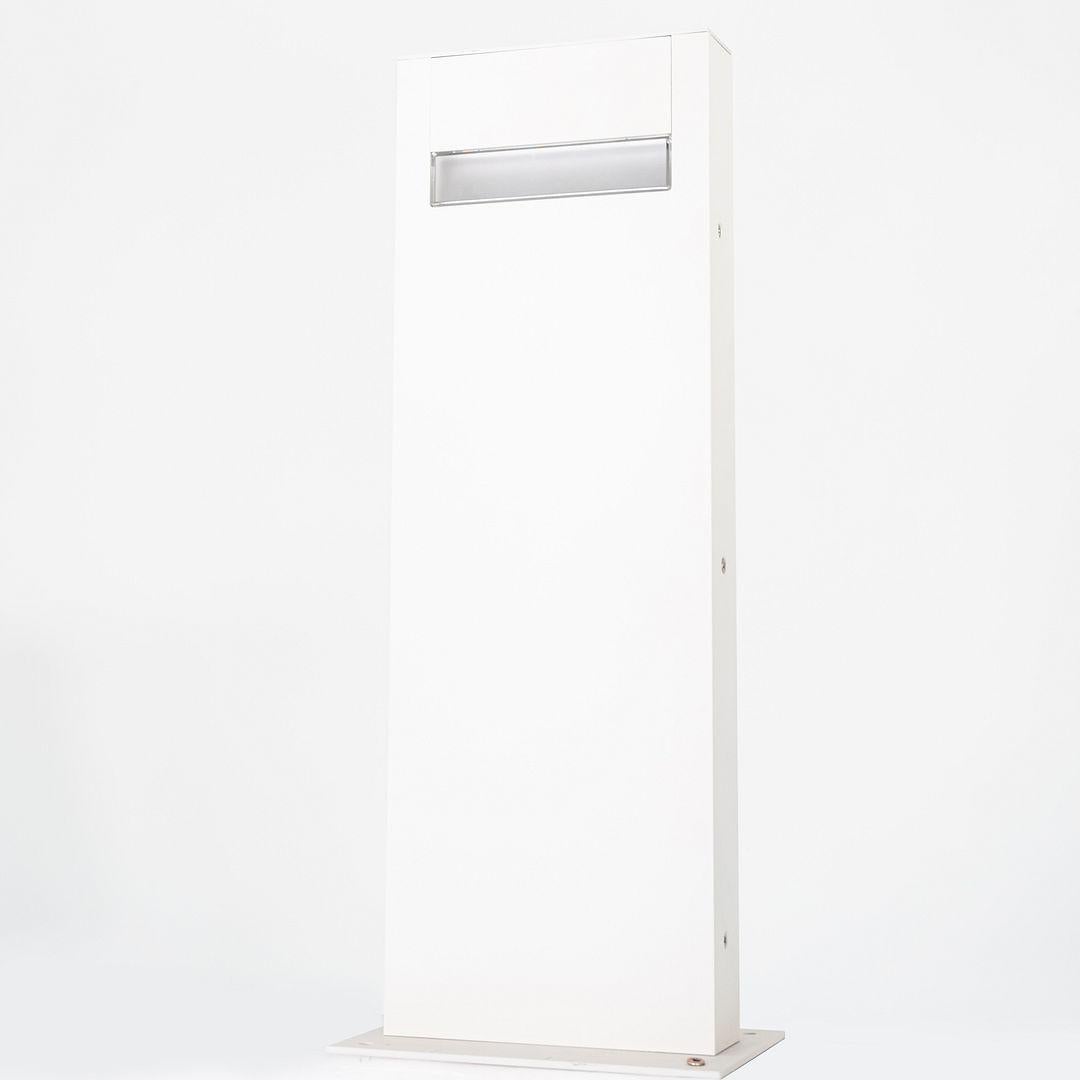 2023 Ernesto Gismondi for Artemide Nuda 50 Dual Side LED 3000K Floor Lamp In Excellent Condition For Sale In Philadelphia, PA