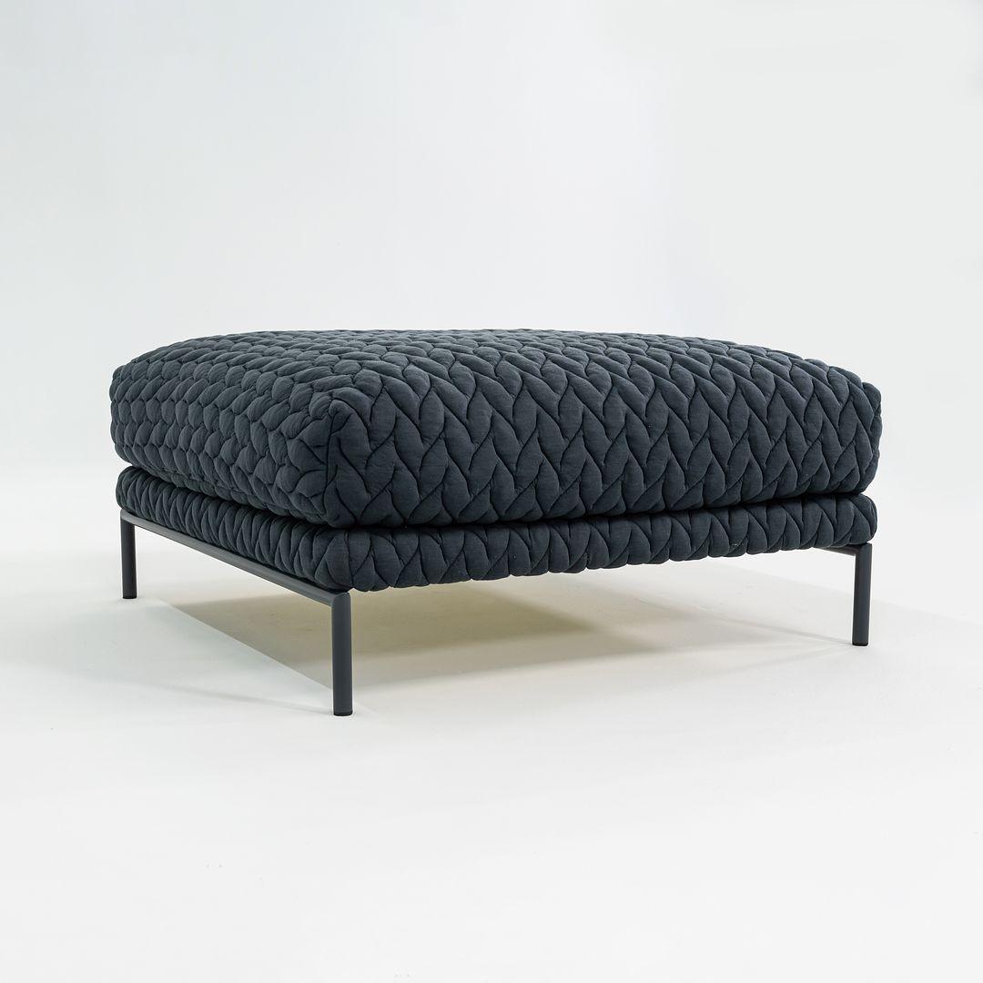 Ottoman/Pouf Gentry Sofa de Patricia Urquiola pour Moroso 90x90cm 2x Avail 2023 Excellent état - En vente à Philadelphia, PA