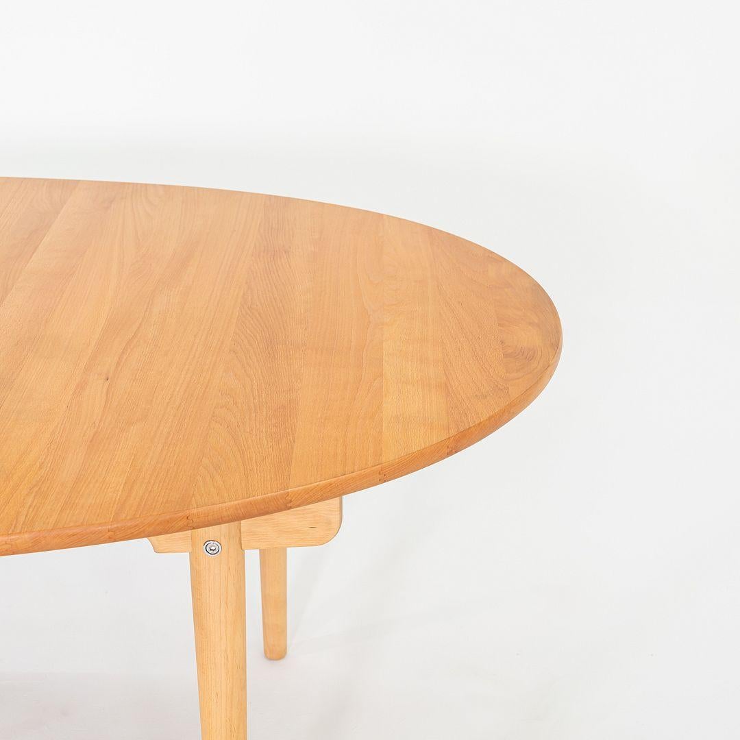 2023 Hans Wegner for Carl Hansen CH338 Dining Table in Beech Lacquer For Sale 5
