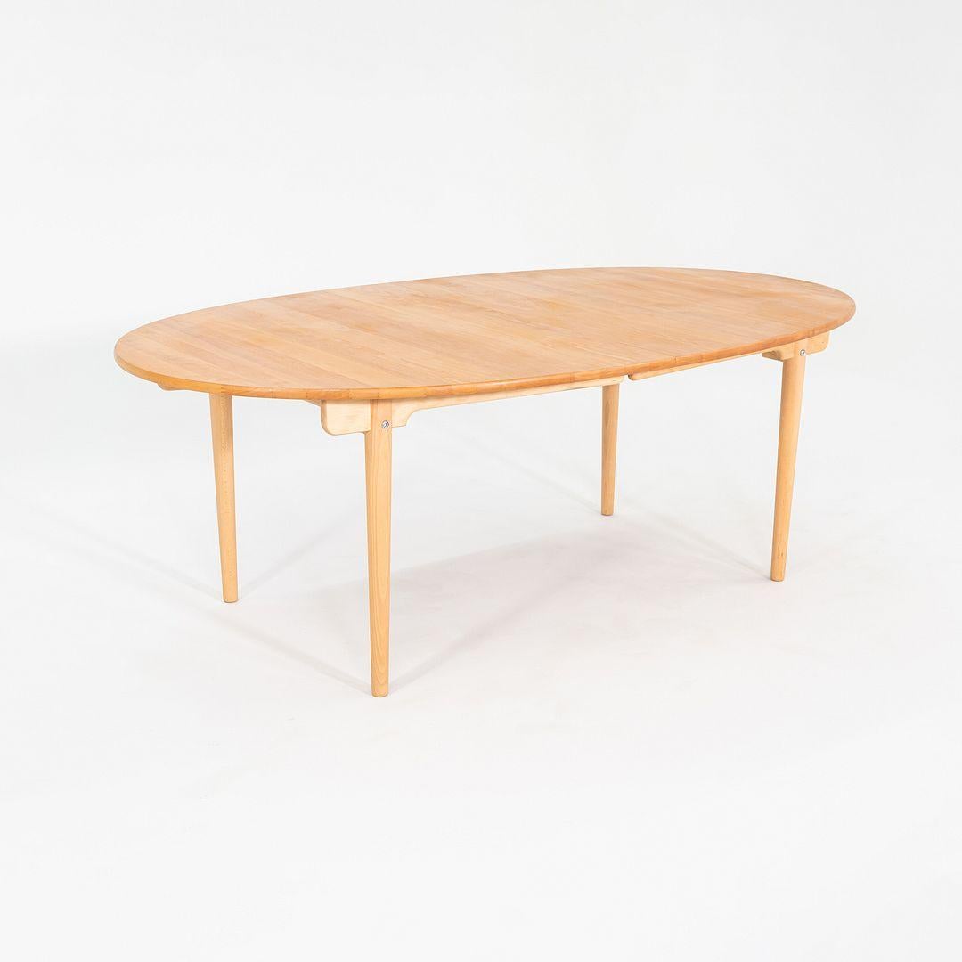 2023 Hans Wegner for Carl Hansen CH338 Dining Table in Beech Lacquer In Excellent Condition For Sale In Philadelphia, PA