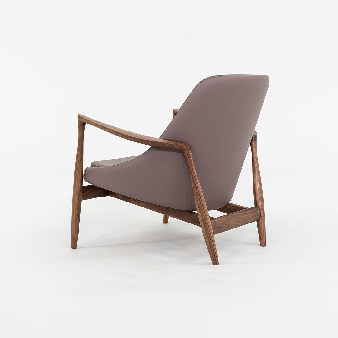 2023 Ib Kofod Larsen für Audo Copenhagen Elizabeth Loungesessel und Ottomane (Moderne) im Angebot