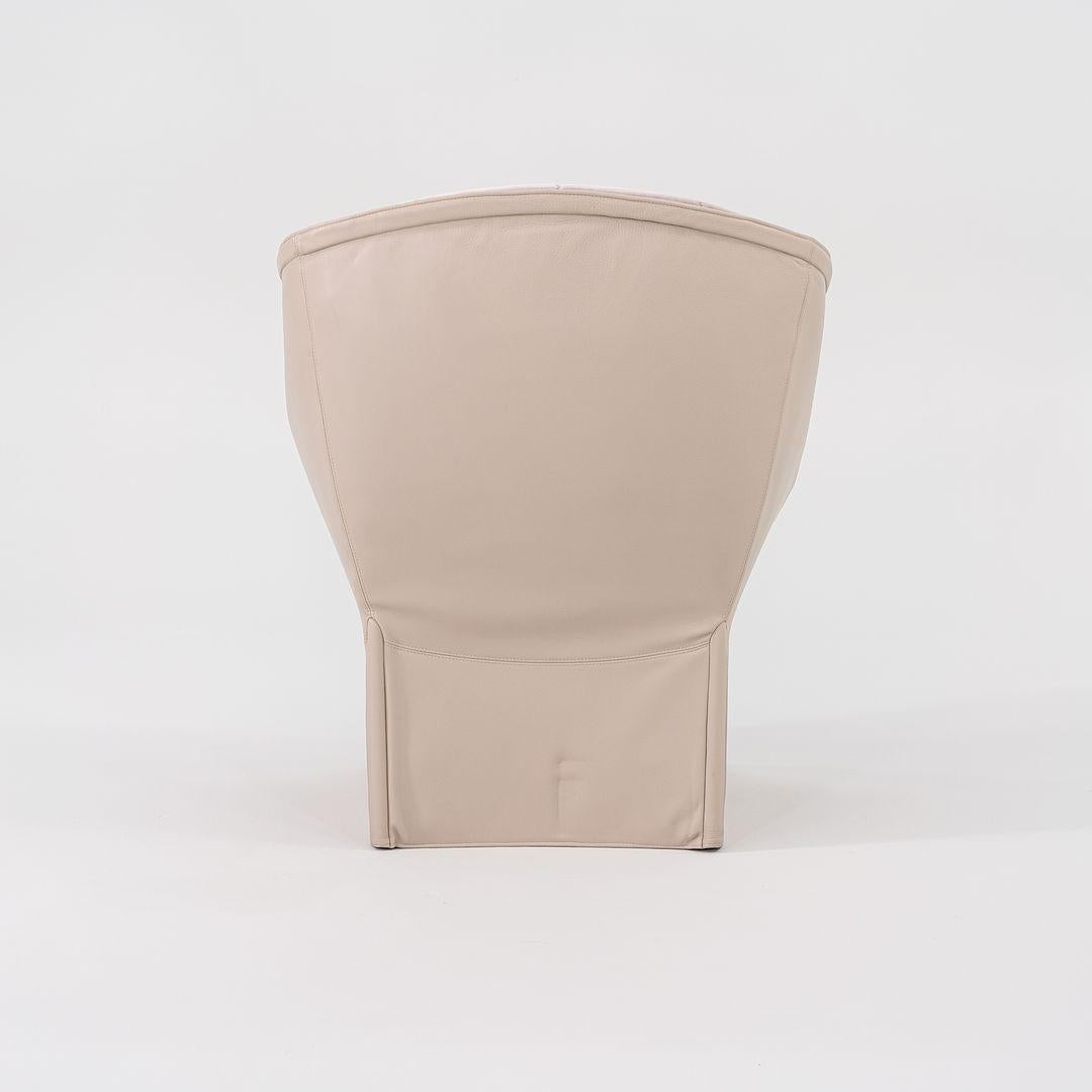 Francese 2023 Inga Sempe per Ligne Roset Poltrona Moel Highback in velluto mastice Harald 3 in vendita