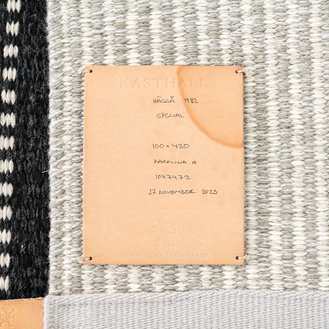 XXIe siècle et contemporain 2023 Kasthall Design Studio pour Kasthall Dot Icon Special Rug 100x430 cm en vente