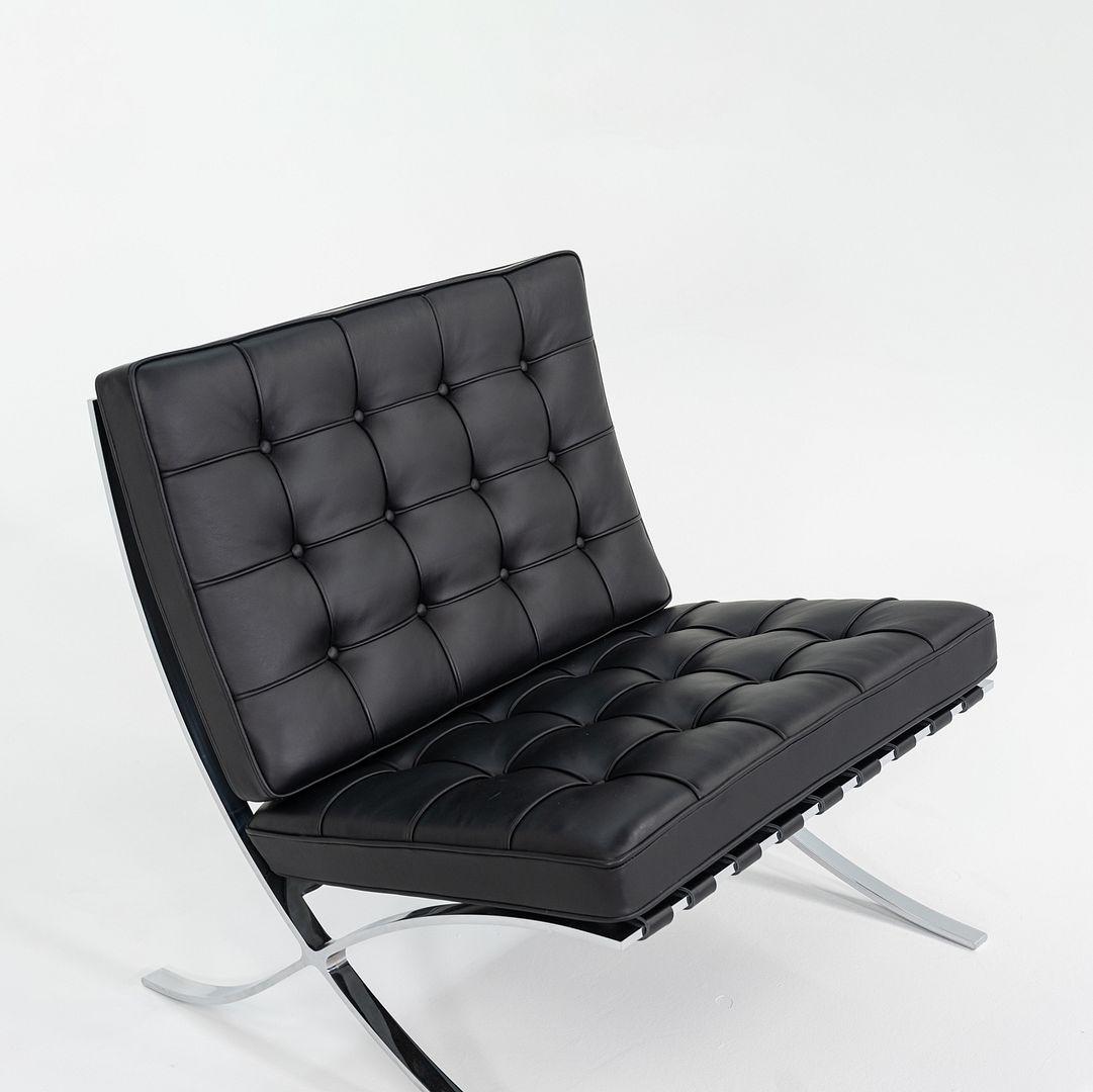 2023 Knoll Barcelona Lounge Chair by Mies van der Rohe in Black Leather For Sale 3