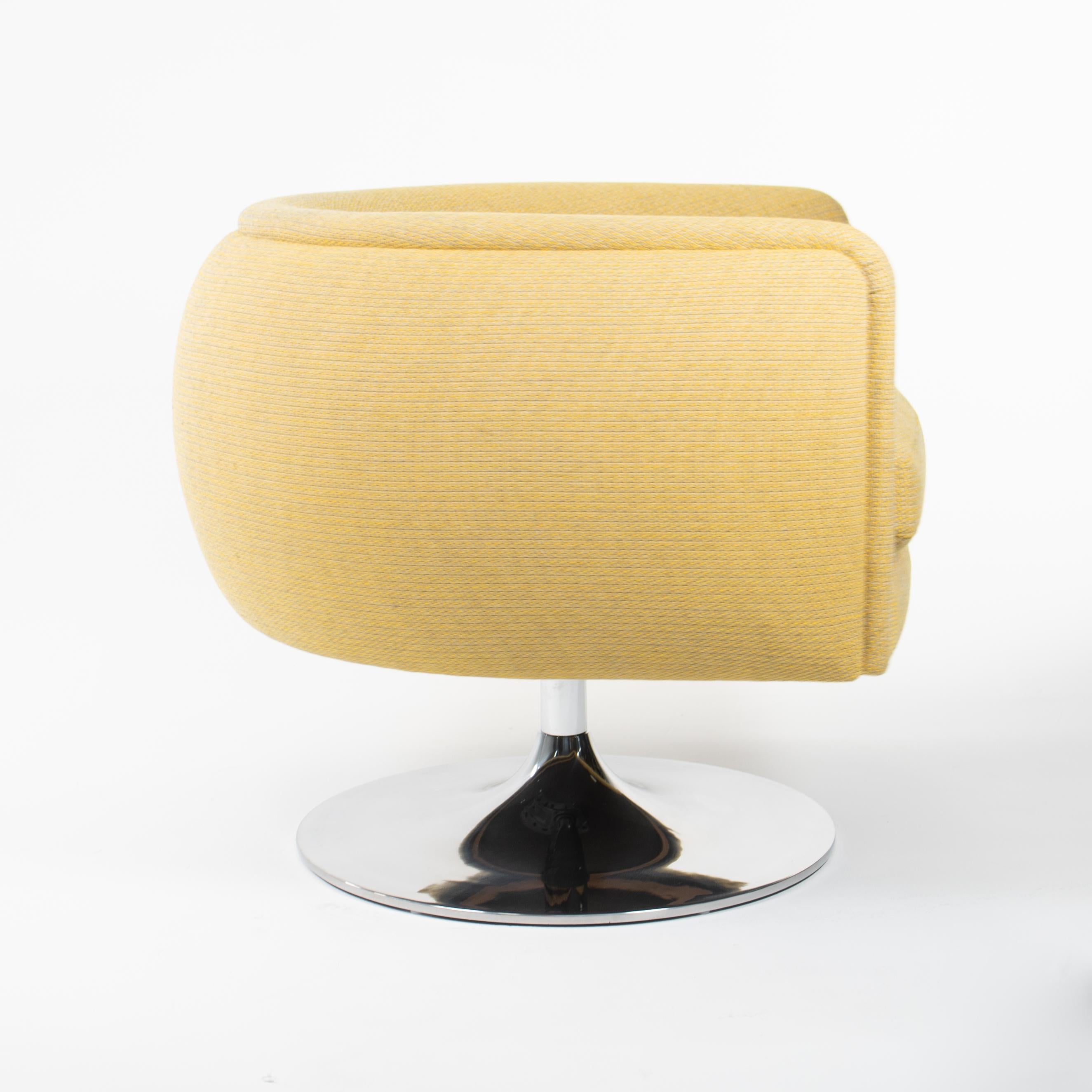 Fauteuil pivotant Knoll Joe D'Urso de 2023 en tissu jaune en vente 4