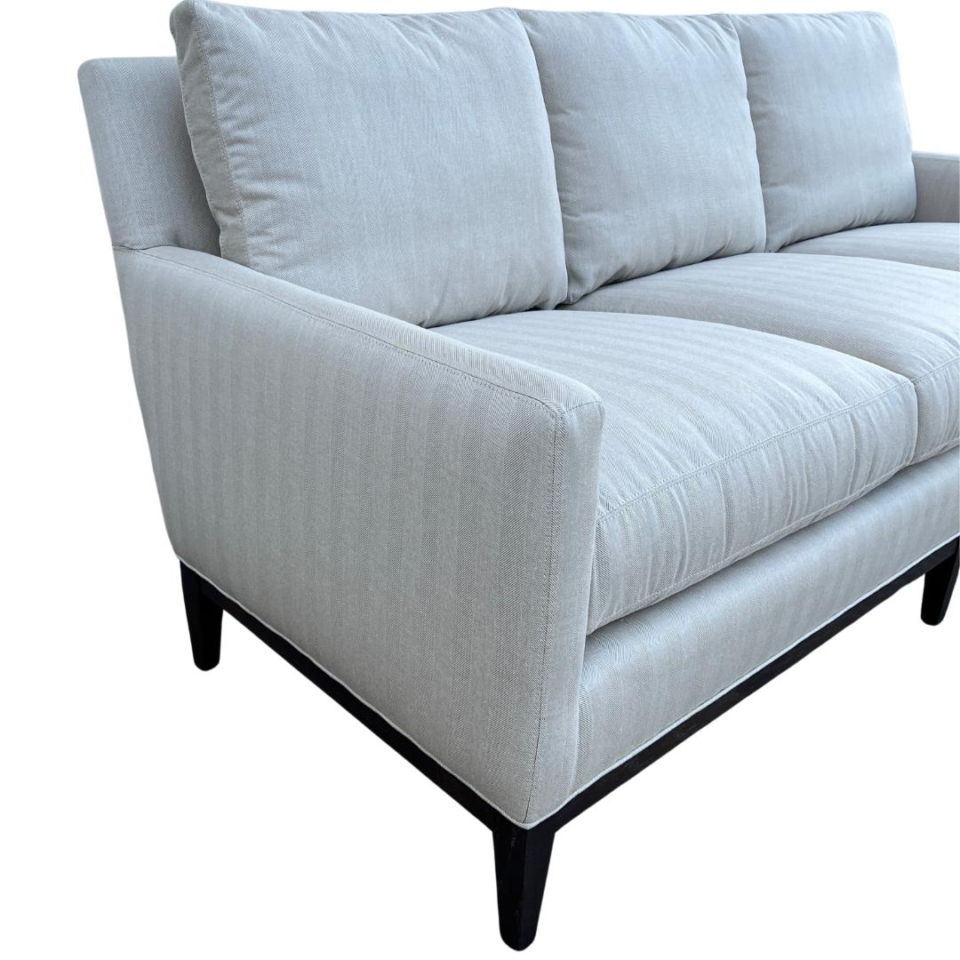 2023 Lee Industries Performance Transitional Sofa In New Condition For Sale In Alpharetta, GA