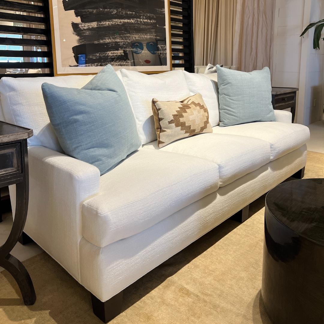 2023 Lee Industries Transitional Sofa In New Condition For Sale In Alpharetta, GA