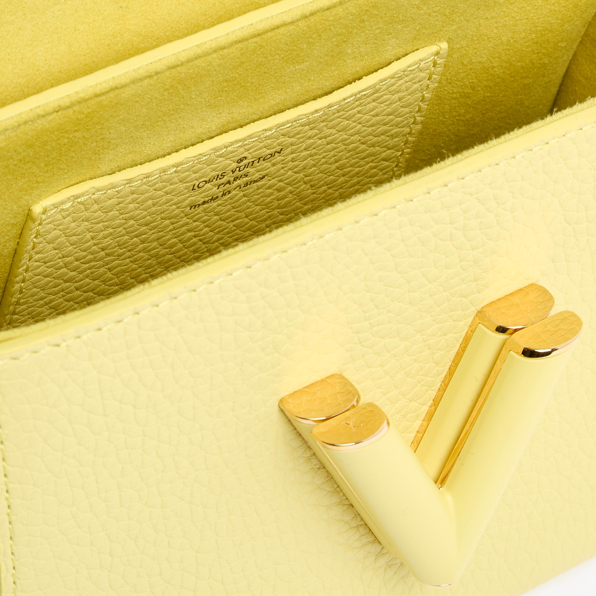 Louis Vuitton Twist Handle PM Gelbe Ledertasche 2023 3
