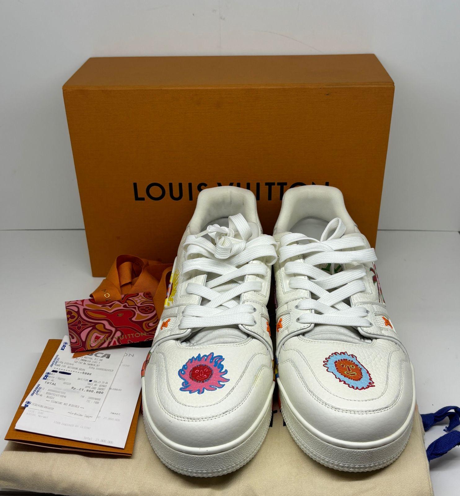 Gris 2023 Louis Vuitton x Yayoi Kusama White Leather Trainer Sneakers en vente