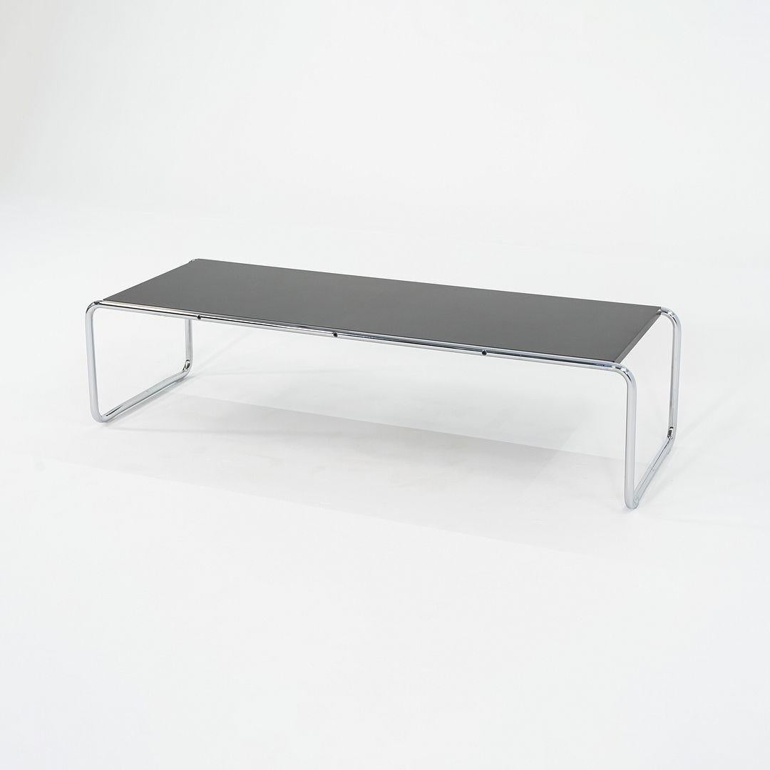 2023 Marcel Breuer pour Knoll Table basse Laccio en noir Bon état - En vente à Philadelphia, PA