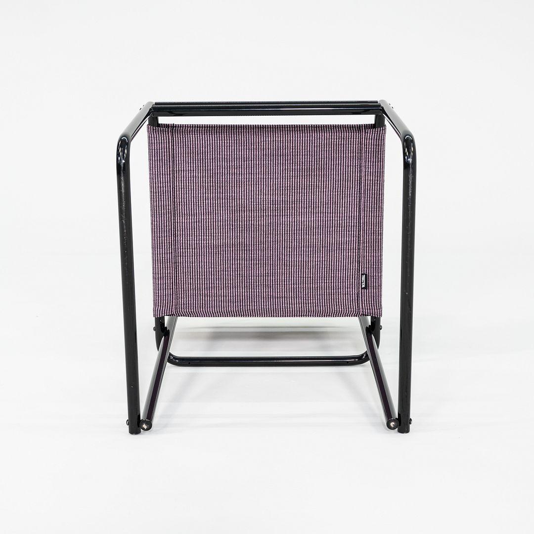 2023 Marcel Breuer pour Tecta Chaise de salle à manger B40 avec tissu violet et structure noire en vente 3