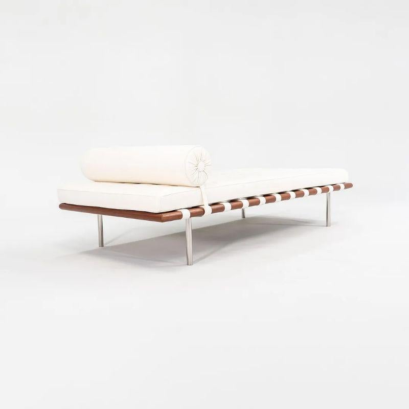 2023 Mies van der Rohe for Knoll Barcelona Daybed in White Leather, Model 258L For Sale 1