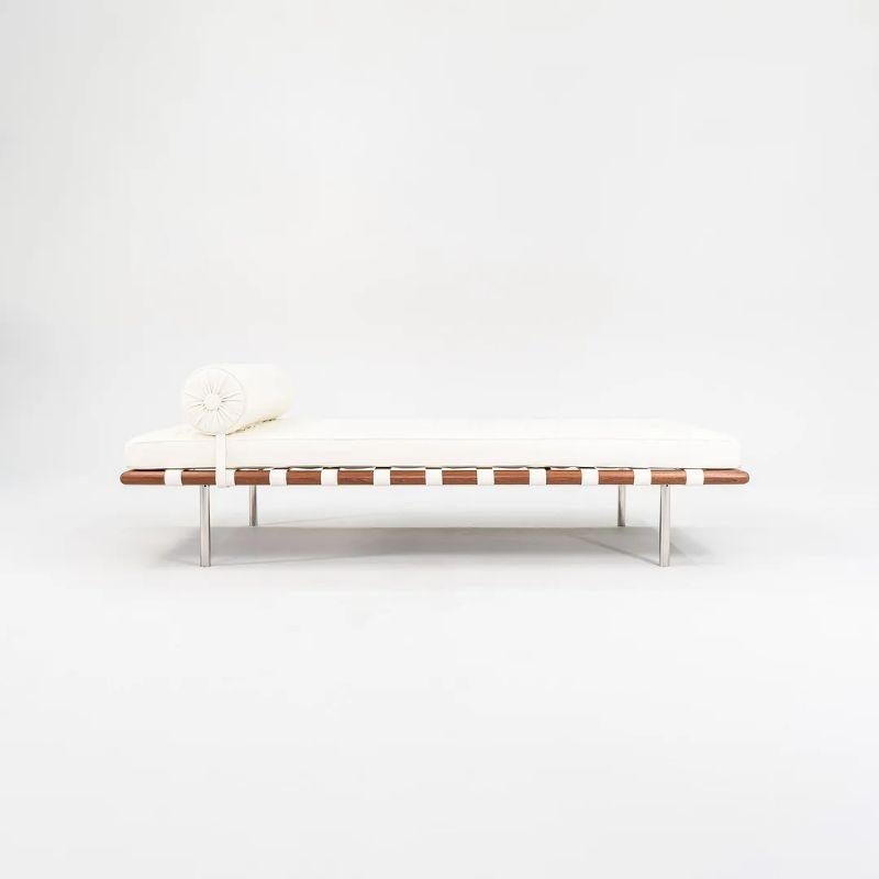 2023 Mies van der Rohe for Knoll Barcelona Daybed in White Leather, Model 258L For Sale 2
