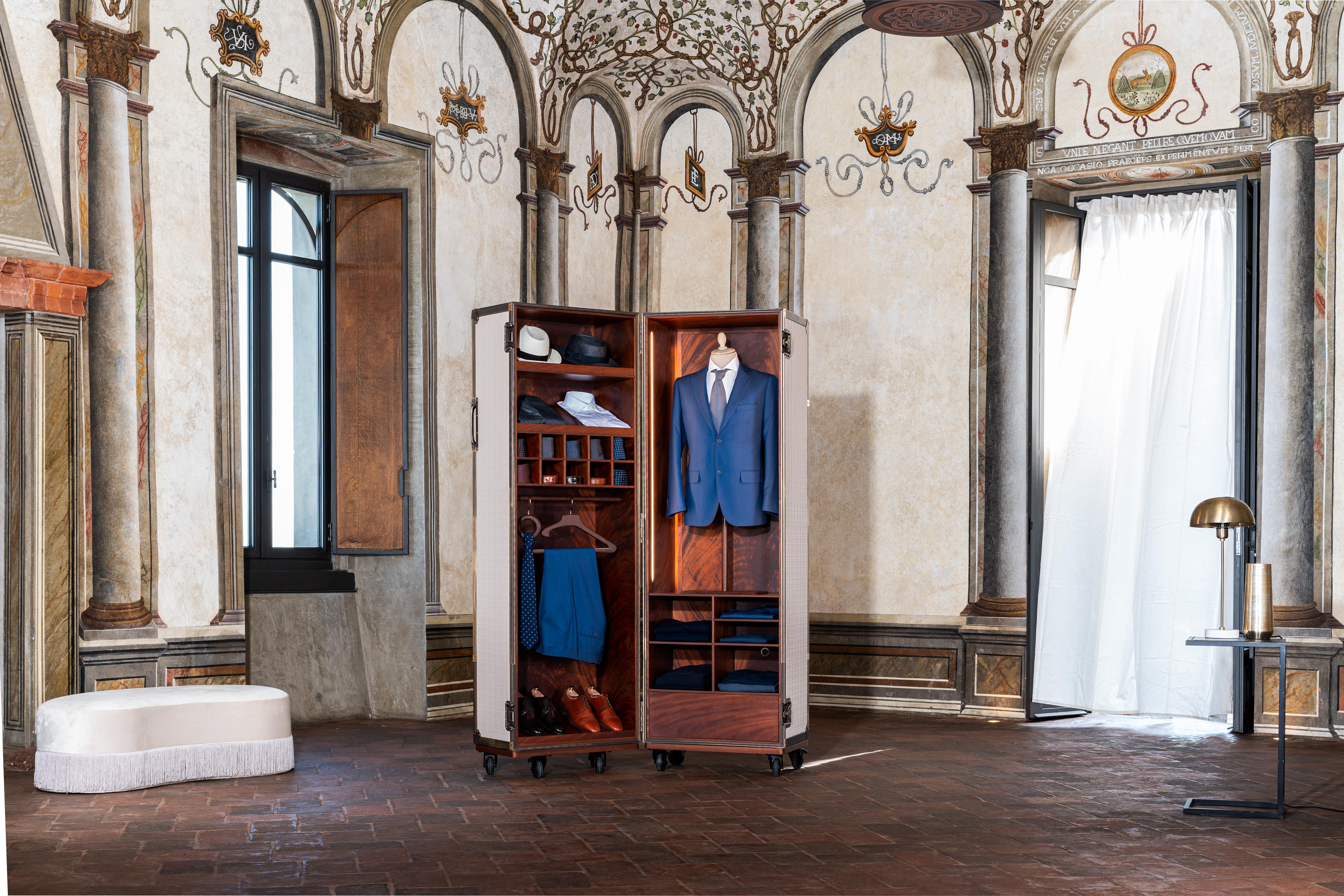 italien MILANO TRUNK, armoire de mode de luxe, élégance dans le détail en vente