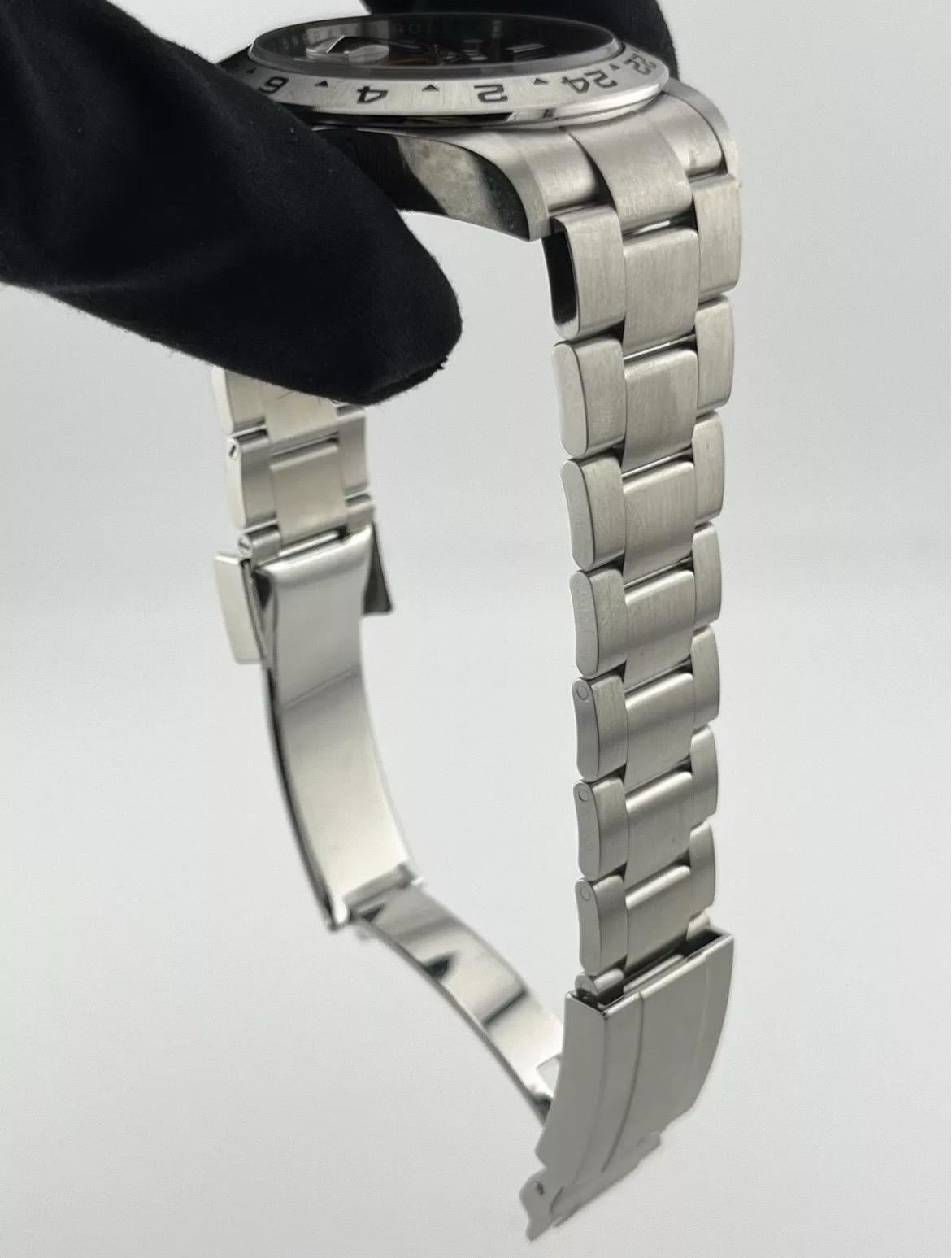 2023 MINT Rolex Explorer II 42mm 226570 Steel Black Dial Automatic Watch en vente 11