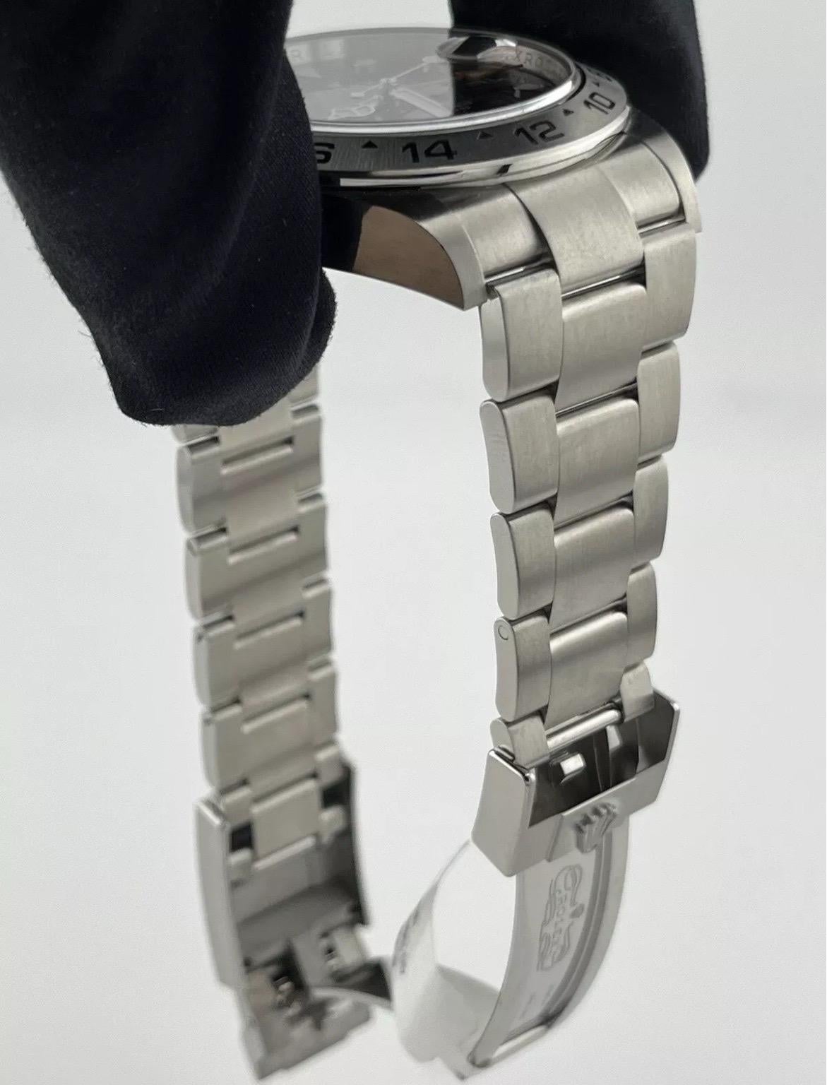 2023 MINT Rolex Explorer II 42mm 226570 Steel Black Dial Automatic Watch en vente 12