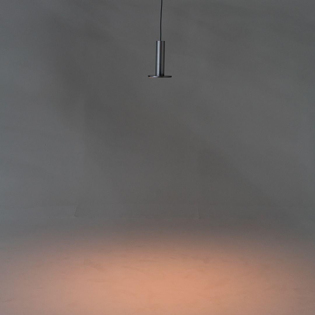 2023 Pablo Studio Designs Lámpara Colgante Cielo de Aluminio Satinado 9 en Bueno estado para la venta en Philadelphia, PA
