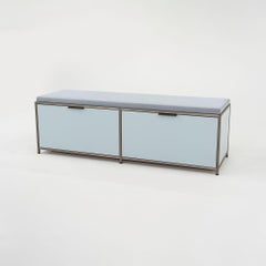 2023 Panca DITA di Pagnon & Pelhaitre con cuscino in lavanda blu e finitura in acciaio